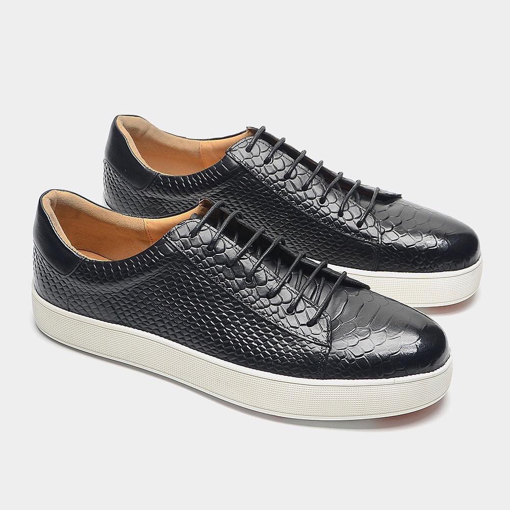 Alligator Pattern Sneaker - Black